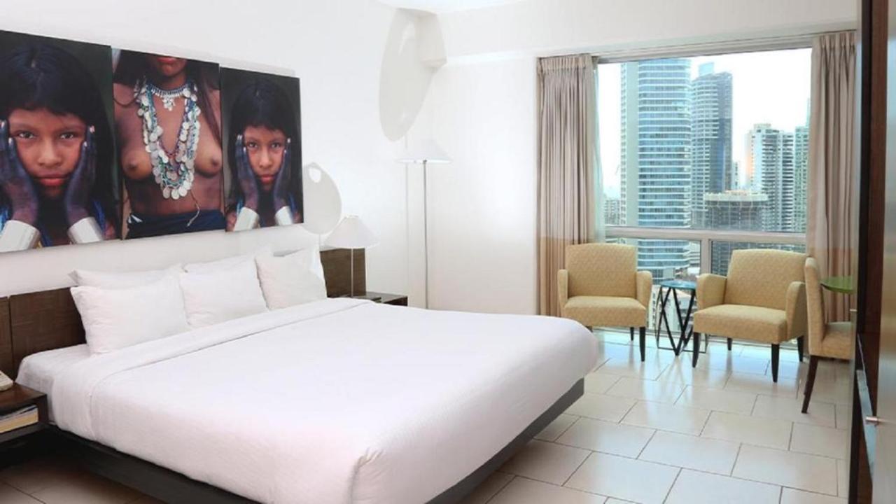 Decapolis Hotel ปานามาซิตี้ ภายนอก รูปภาพ A room at the hotel