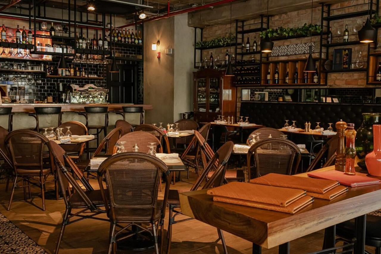 Decapolis Hotel ปานามาซิตี้ ภายนอก รูปภาพ Interior of the restaurant